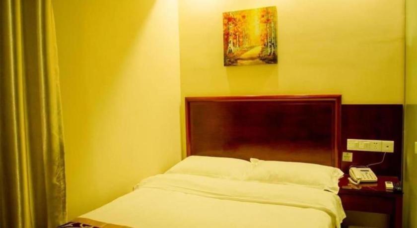 Greentree Inn Linyi Feixian Jianshe Road Express Hotel Exterior foto